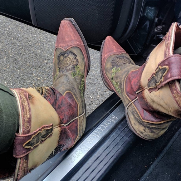 Meet Your Posh Ambassador, Dianeπ§πΎββοΈπ΄πΎ - Picture 11 of 16